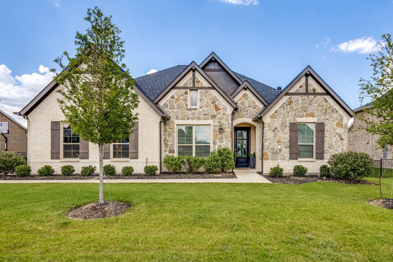 1113 Stonebridge Pass